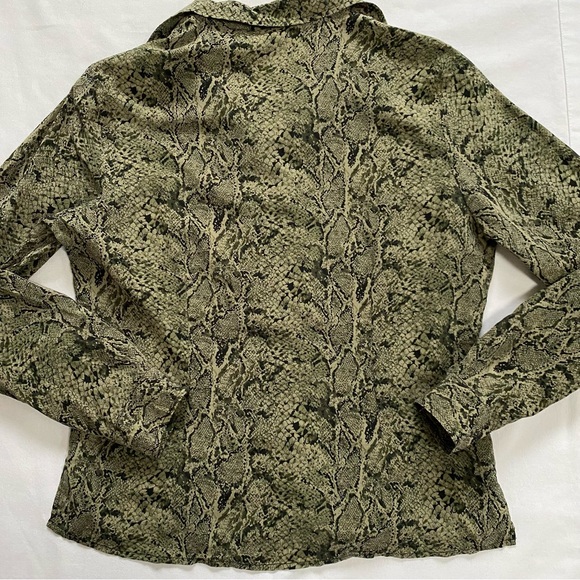 Worthington Silk Animal Print Vintage Buttoned Blouse M - Picture 8 of 10